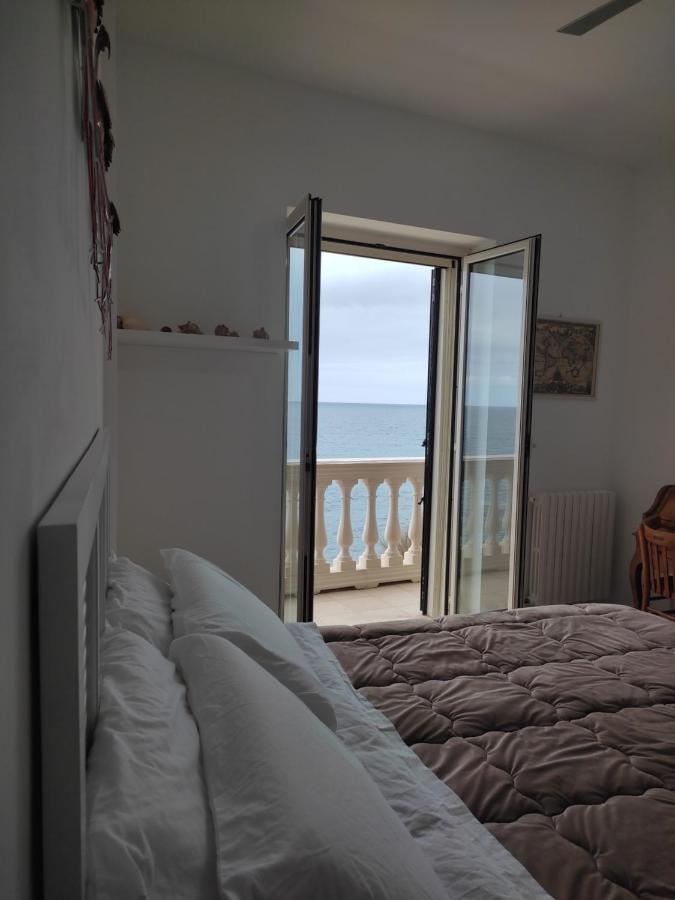 Vento Di Bolina Bed and Breakfast Giovinazzo Eksteriør billede