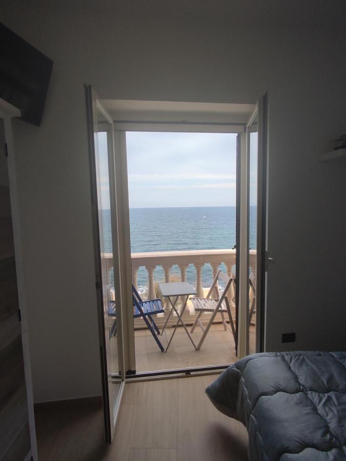 Vento Di Bolina Bed and Breakfast Giovinazzo Eksteriør billede